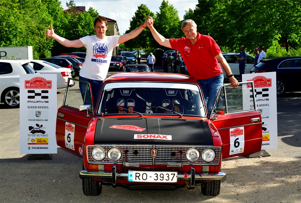 Vandt løbet, men mistede point til nordeuropæisk mesterskab: Agris Stanevics og Uldis Hmielevskis fra Letland kørte et fremragende rally i deres VAZ LADA 1500 fra 1977.
(Foto: Michael Eisenberg)